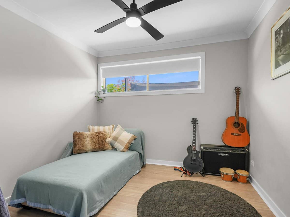 13 Ironbark Street, ELANORA - Thumbnail 25