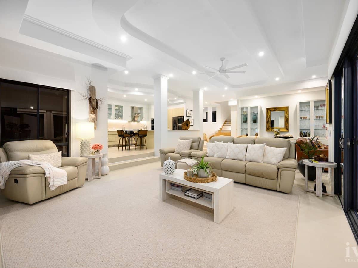 33 The Peninsula, Sovereign Islands - Thumbnail 9