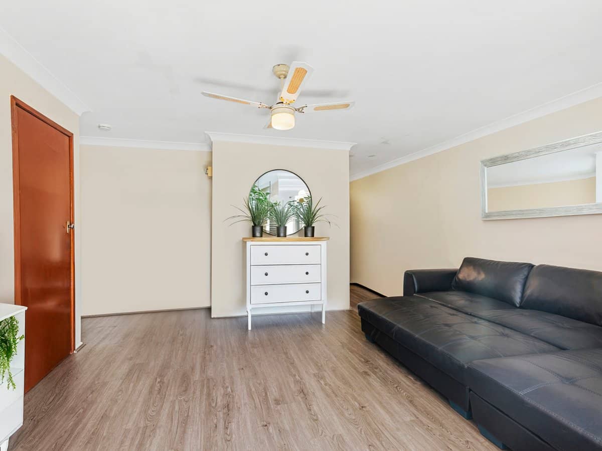 2/70 Mclean Street, COOLANGATTA - Thumbnail 3