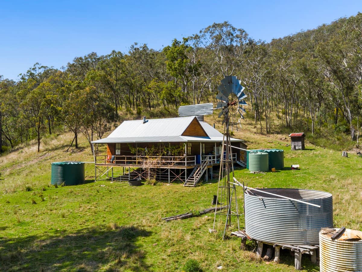 'Yabragunyah' Pilton Valley Road, UPPER PILTON - Thumbnail 2