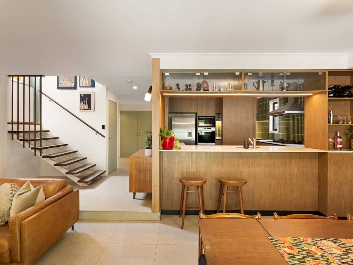 23 Laurel Avenue, WILSTON - Thumbnail 2