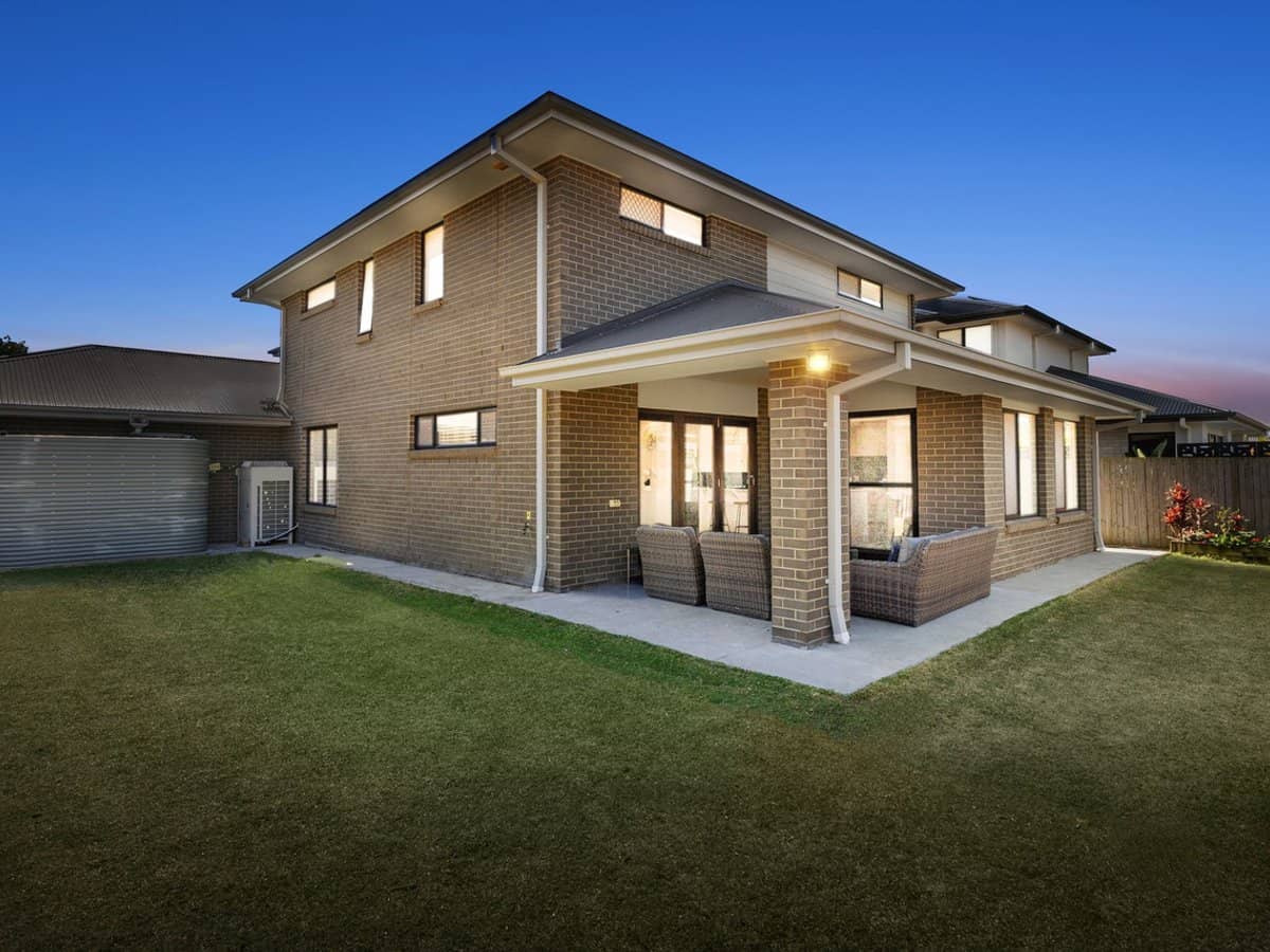 33 Pressland Street, CARSELDINE - Thumbnail 1