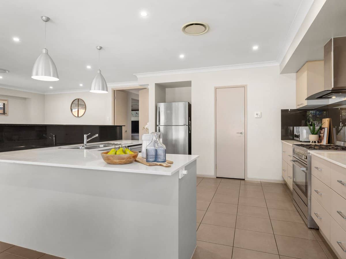 33 Pressland Street, CARSELDINE - Thumbnail 8