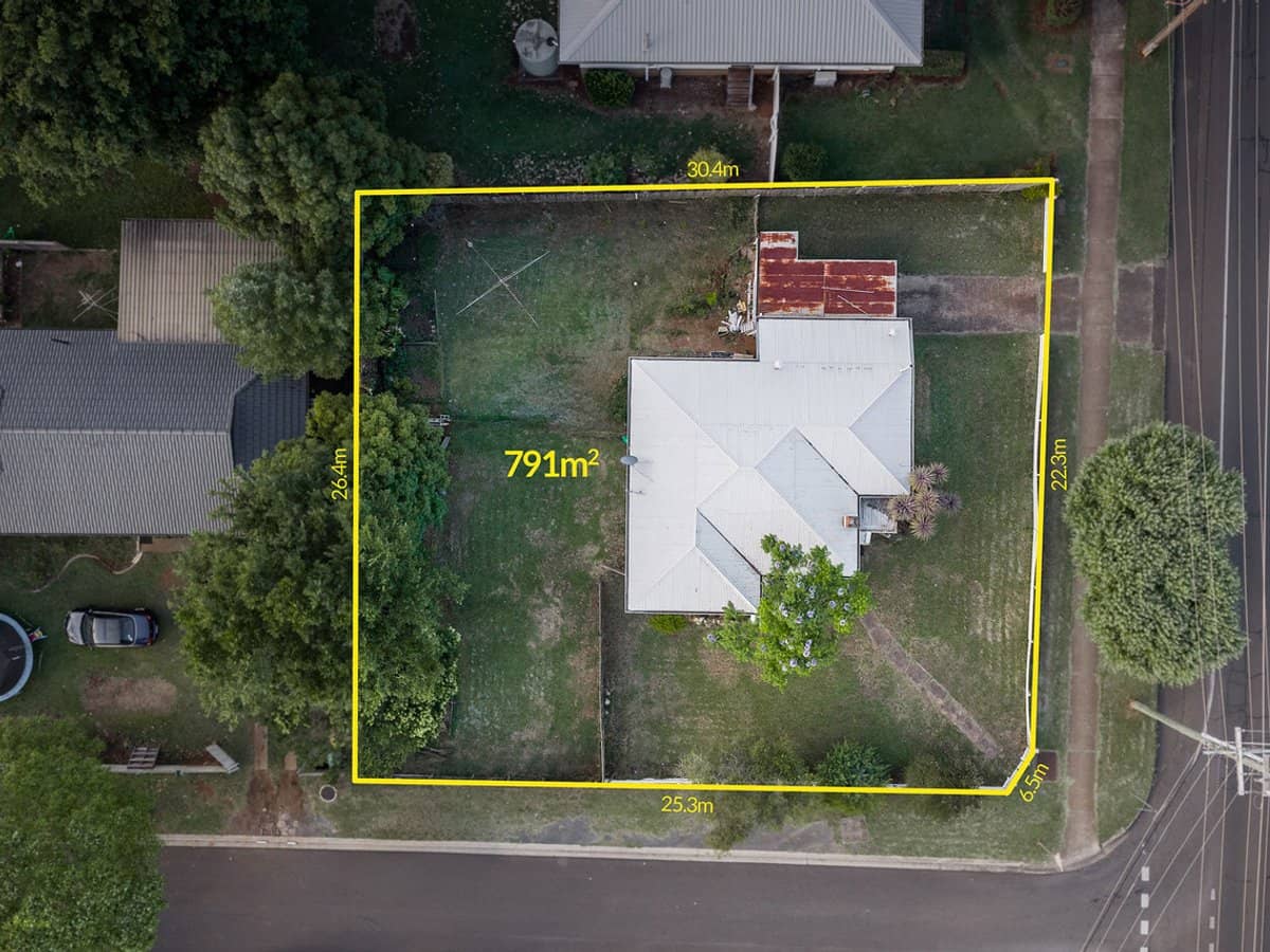 91 Ruthven Street, HARLAXTON - Thumbnail 12