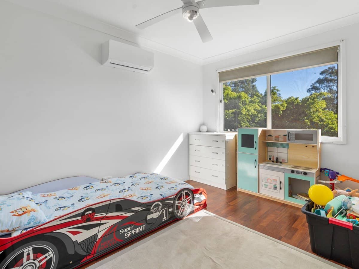 1 Lakeside Court, Beaudesert - Thumbnail 9