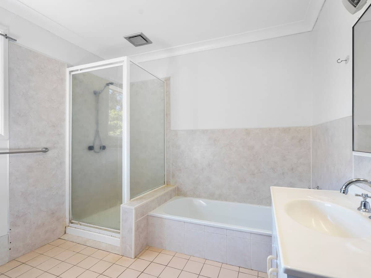 1 Lakeside Court, Beaudesert - Thumbnail 11