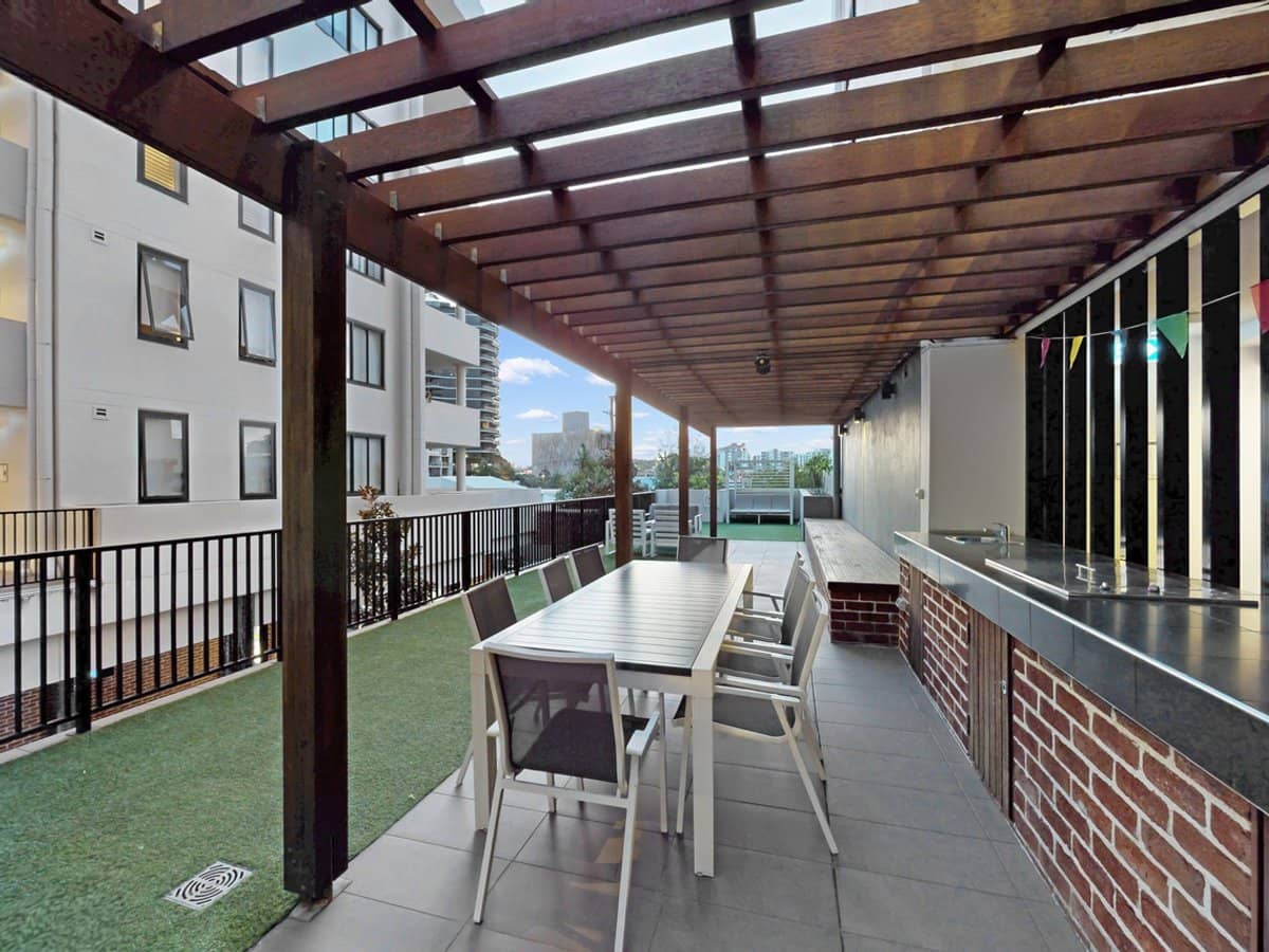 45 Wellington Road, EAST BRISBANE - Thumbnail 14