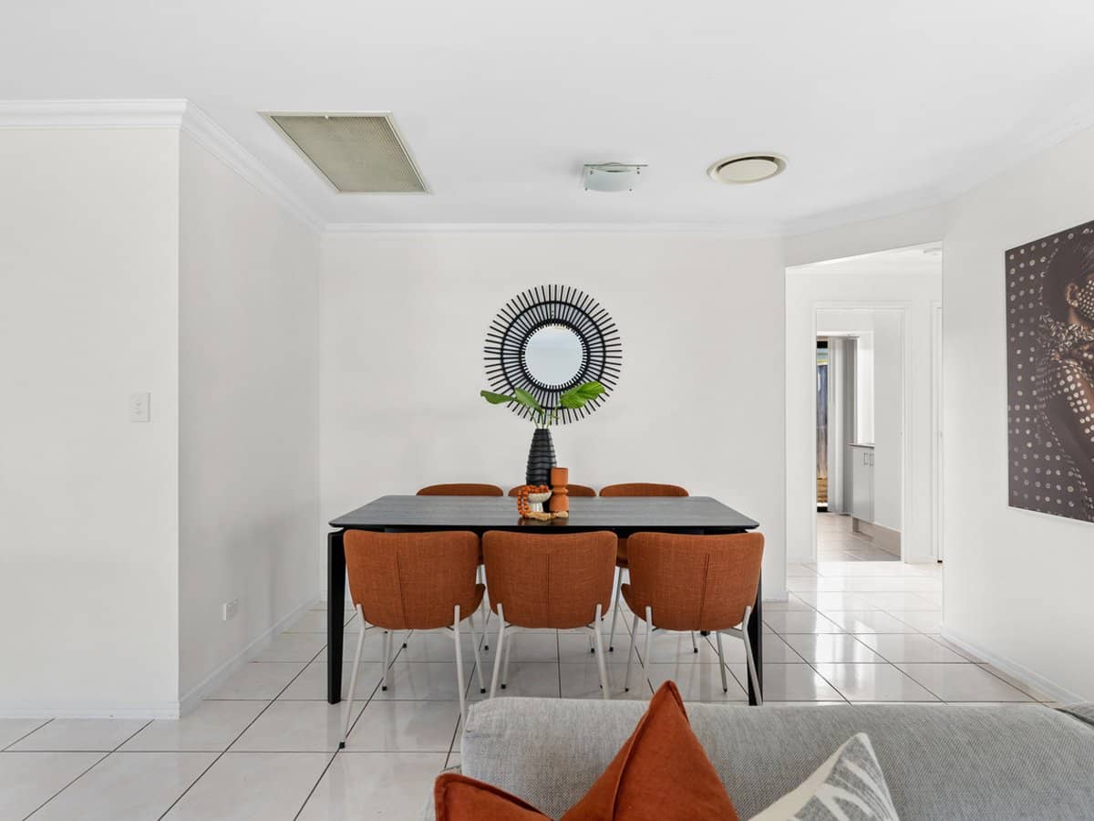 17 Serendipita Street, BRIDGEMAN DOWNS - Thumbnail 9