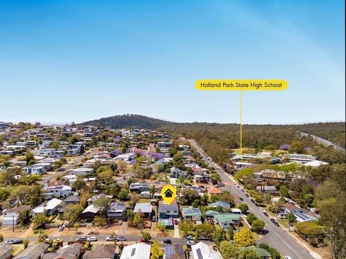 11 Megalong Street, Holland Park West - Thumbnail 25