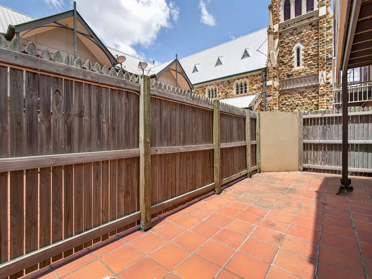 53 Saint Pauls Terrace, SPRING HILL - Thumbnail 8