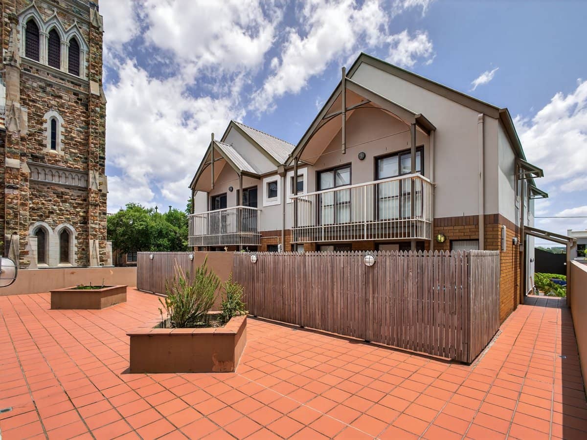 53 Saint Pauls Terrace, SPRING HILL - Thumbnail 9