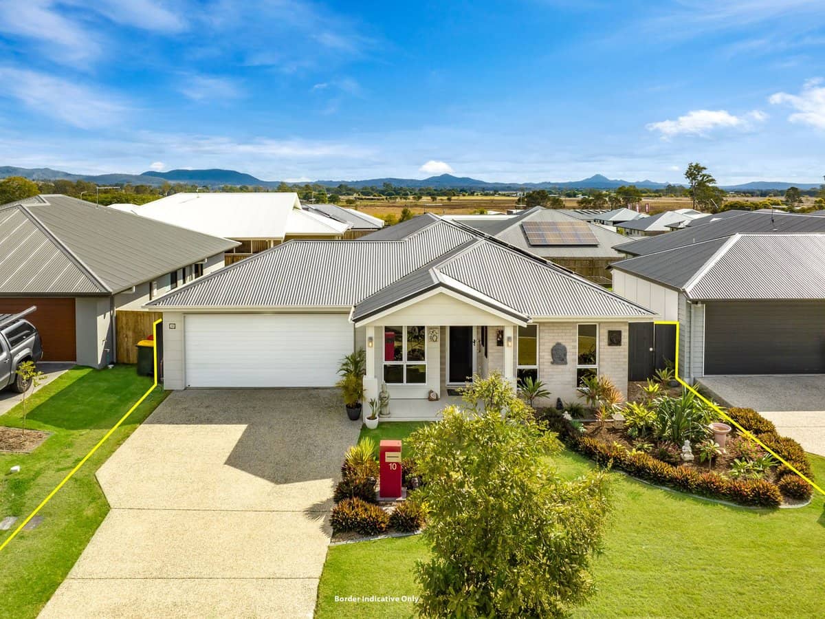 10 Octagonal Crescent, Beaudesert - Thumbnail 1