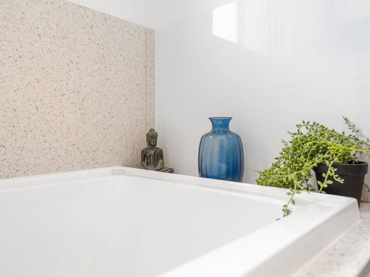 10 Octagonal Crescent, Beaudesert - Thumbnail 17