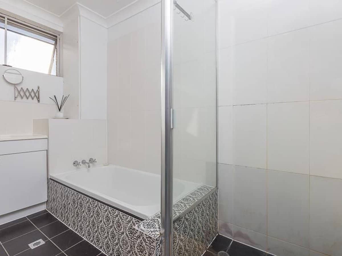 13 Buckland Road, NUNDAH - Thumbnail 5