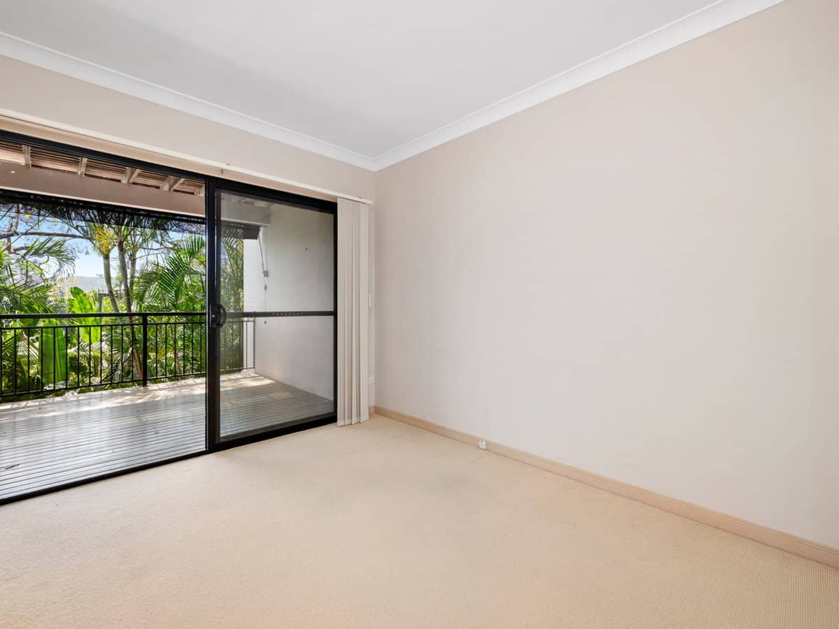 33 Simpsons Road, BARDON - Thumbnail 9