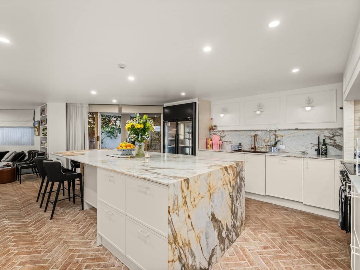 57 Lambert Street, KANGAROO POINT - Thumbnail 1