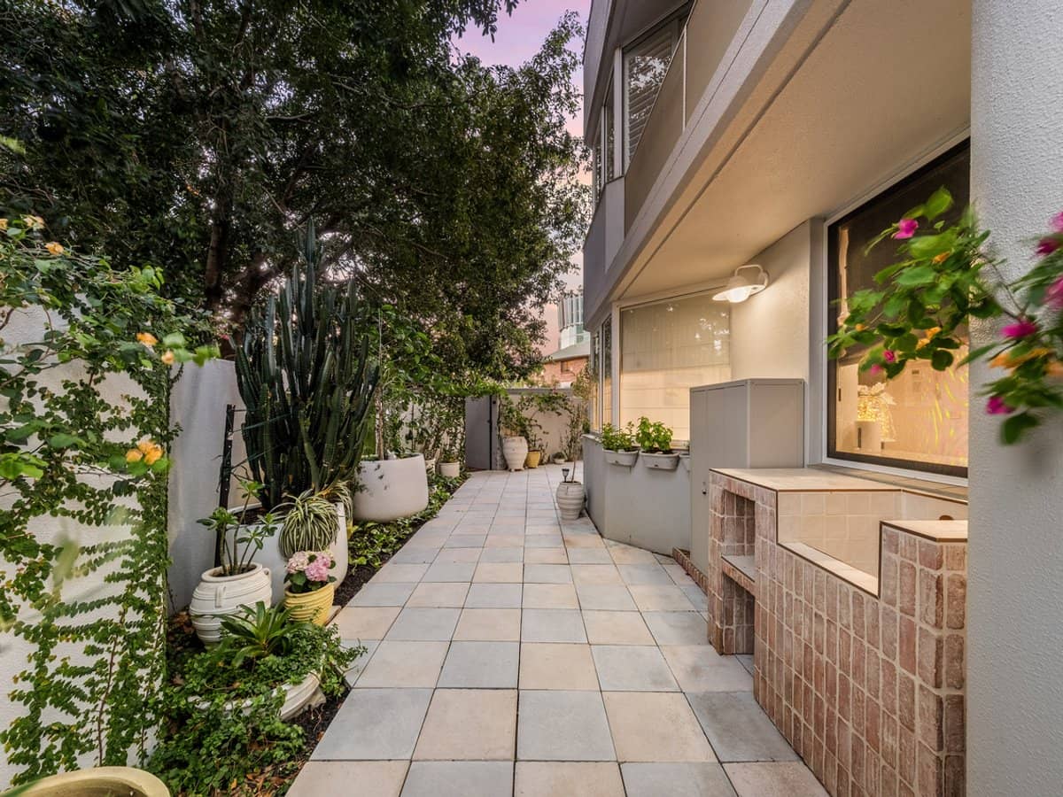 57 Lambert Street, KANGAROO POINT - Thumbnail 9