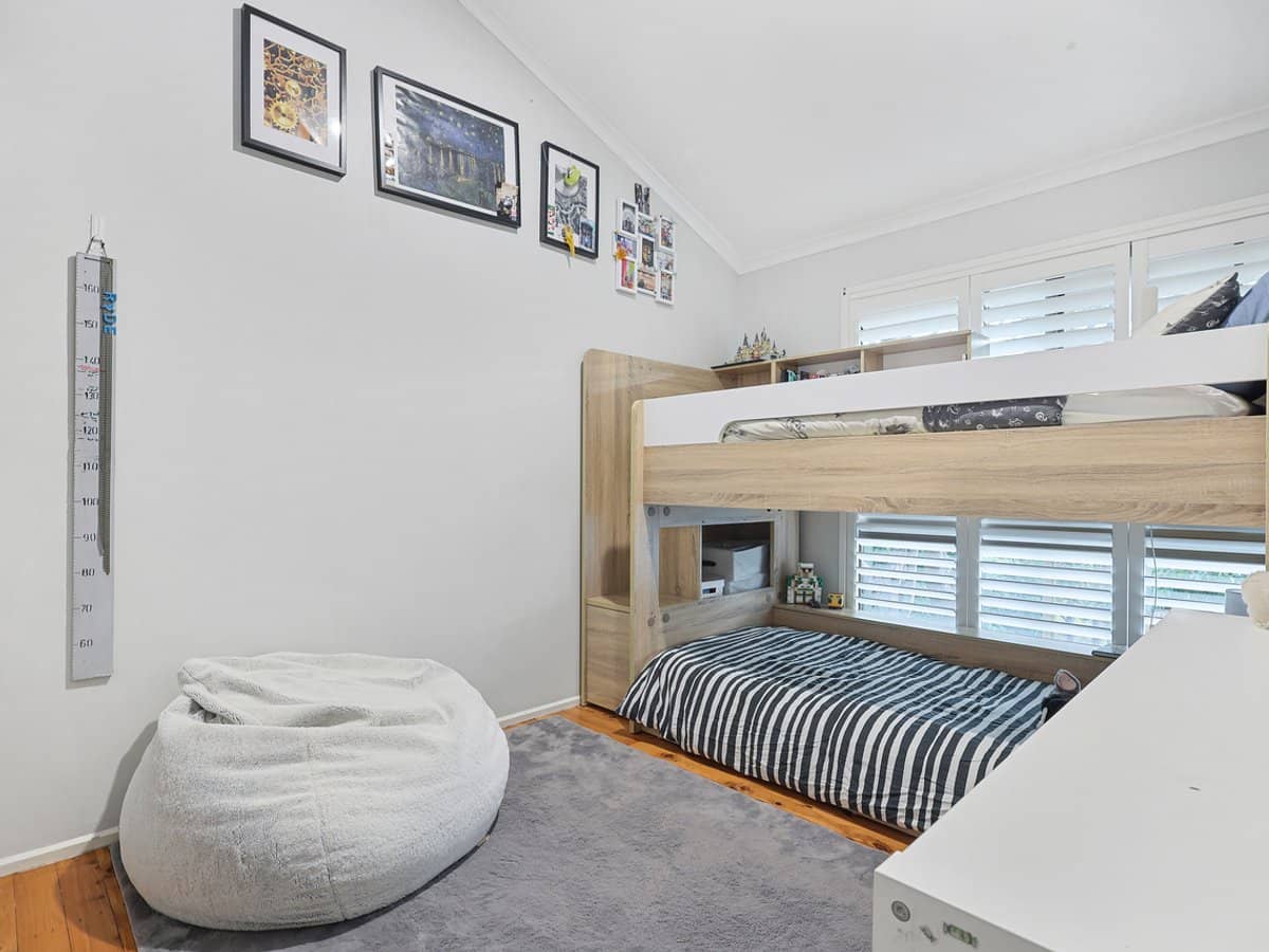 27 Lytham Street, INDOOROOPILLY - Thumbnail 10