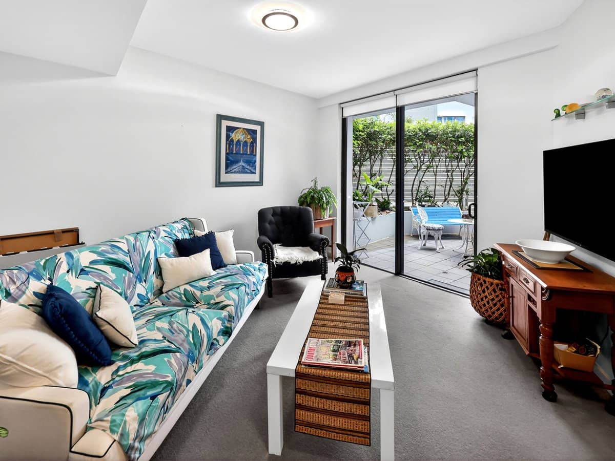 438 Marine Parade, Biggera Waters - Thumbnail 4