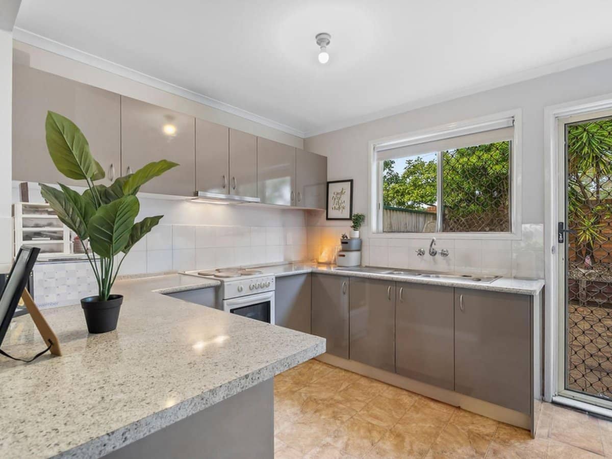 709 Kingston Road, WATERFORD WEST - Thumbnail 4