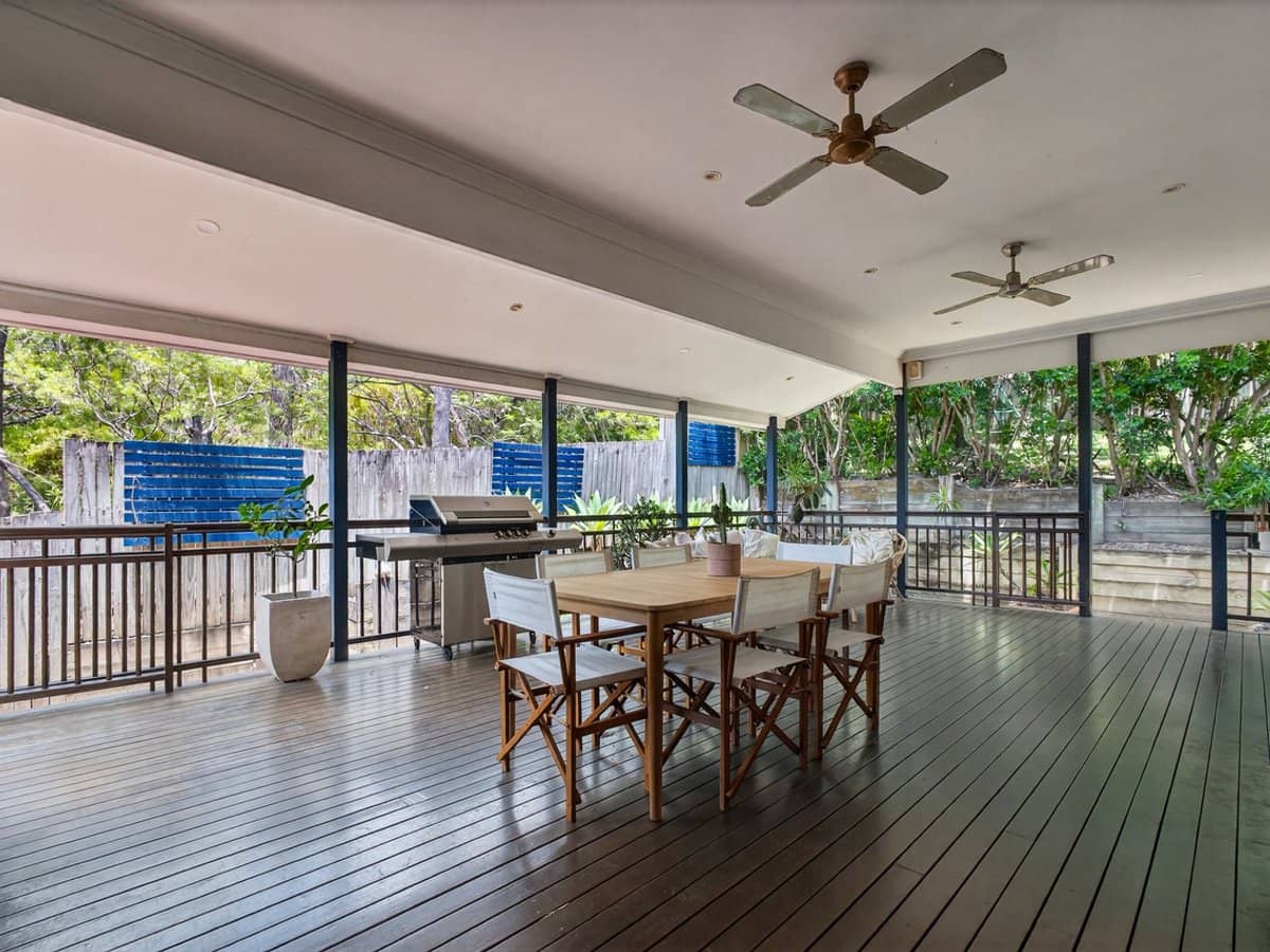 16 Vimy Street, BARDON - Thumbnail 2