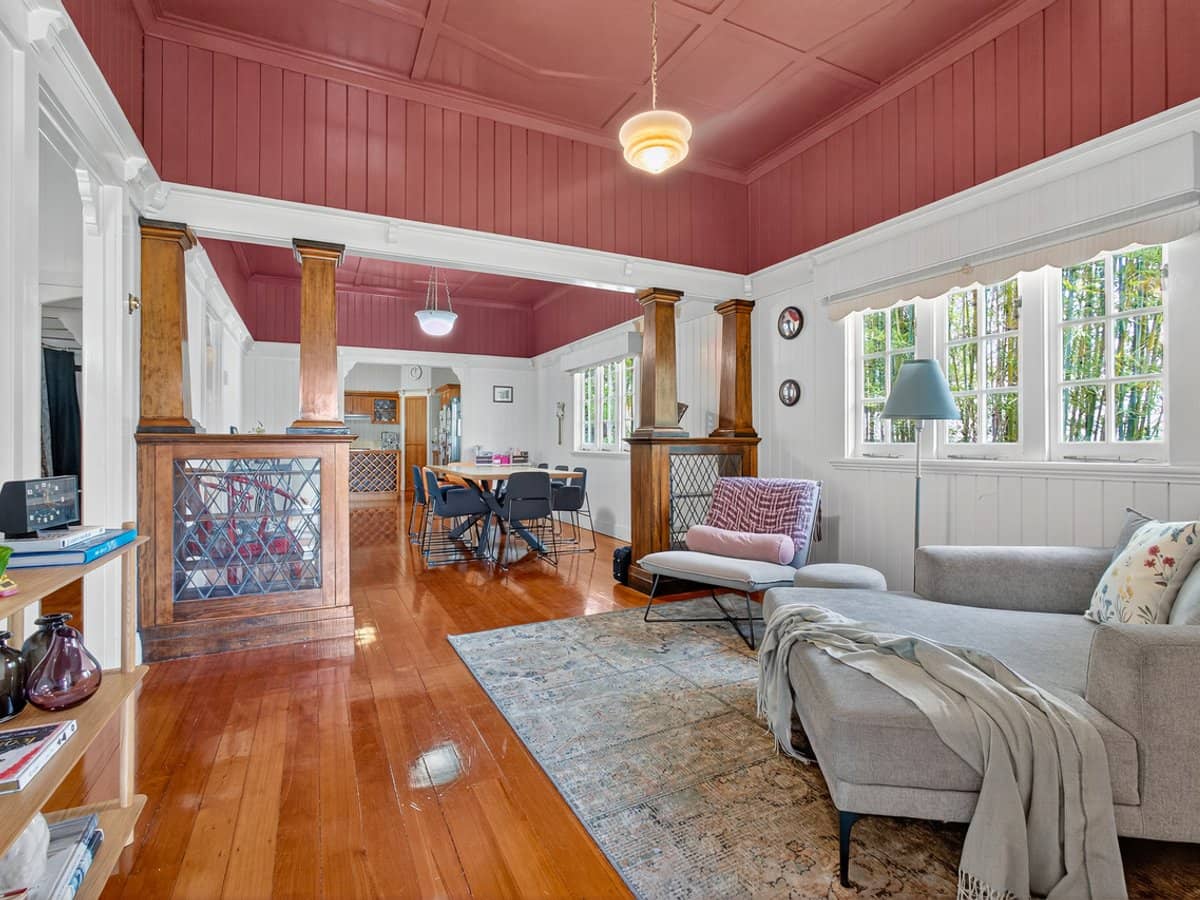 16 Vimy Street, BARDON - Thumbnail 9