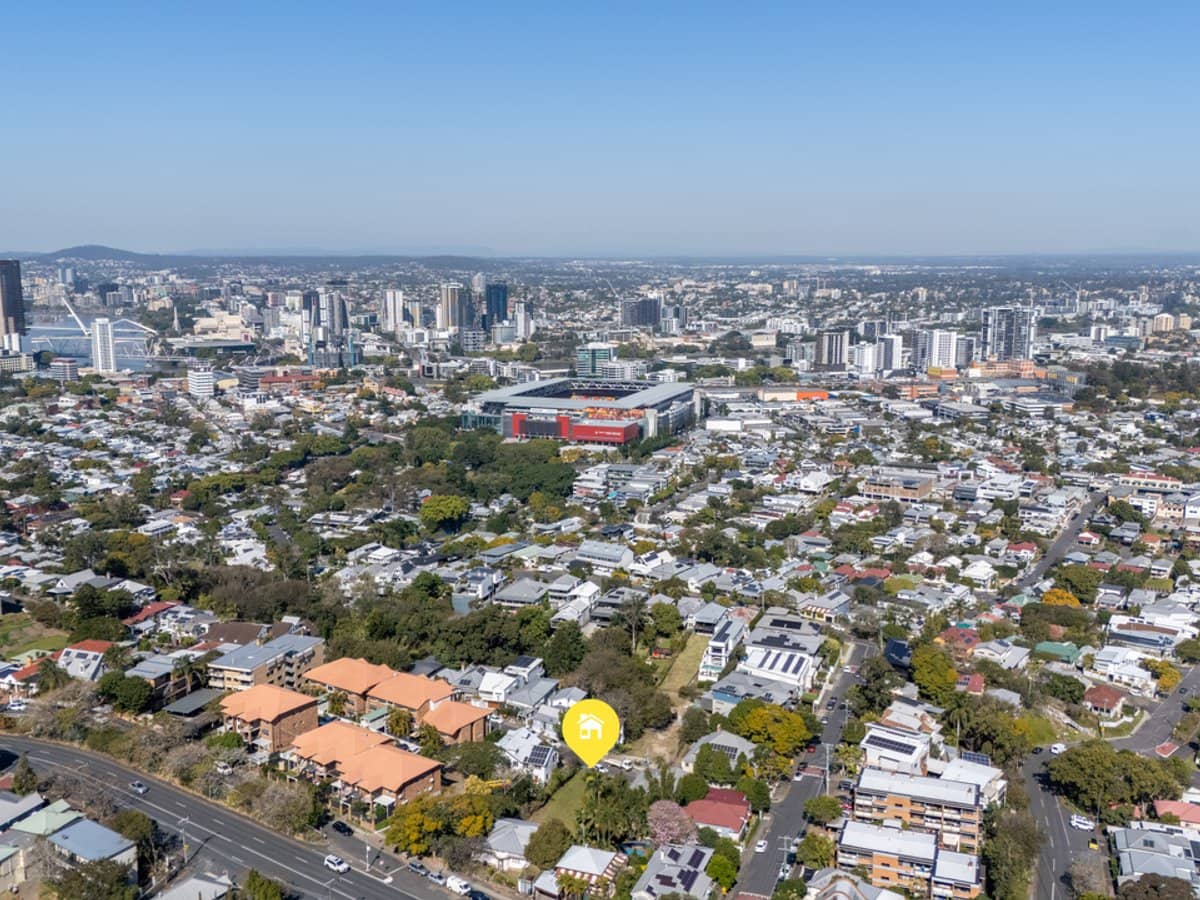 71 Cambridge Street, RED HILL - Thumbnail 5