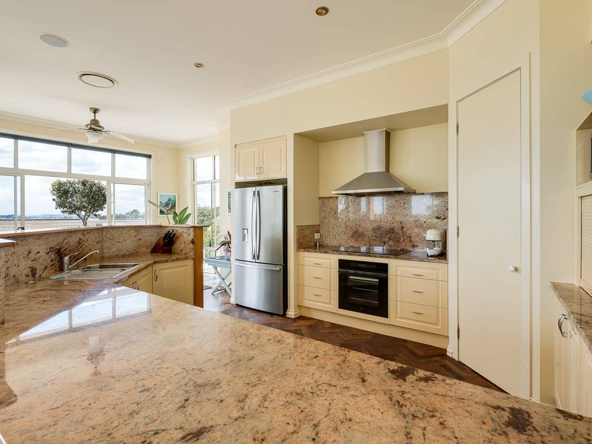 2/58 Tristania Drive, BARDON - Thumbnail 6