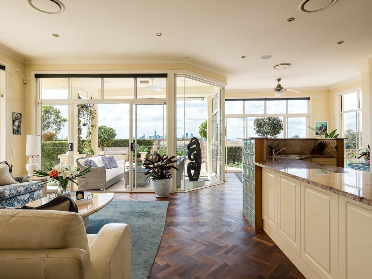 2/58 Tristania Drive, BARDON - Thumbnail 7