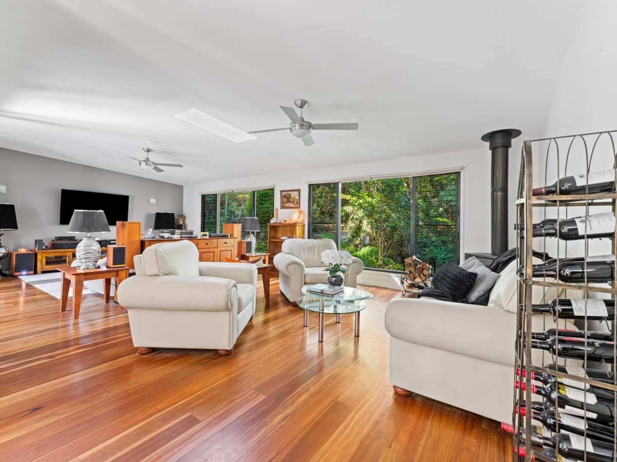 8 Banksia Road, SPRINGBROOK - Thumbnail 6