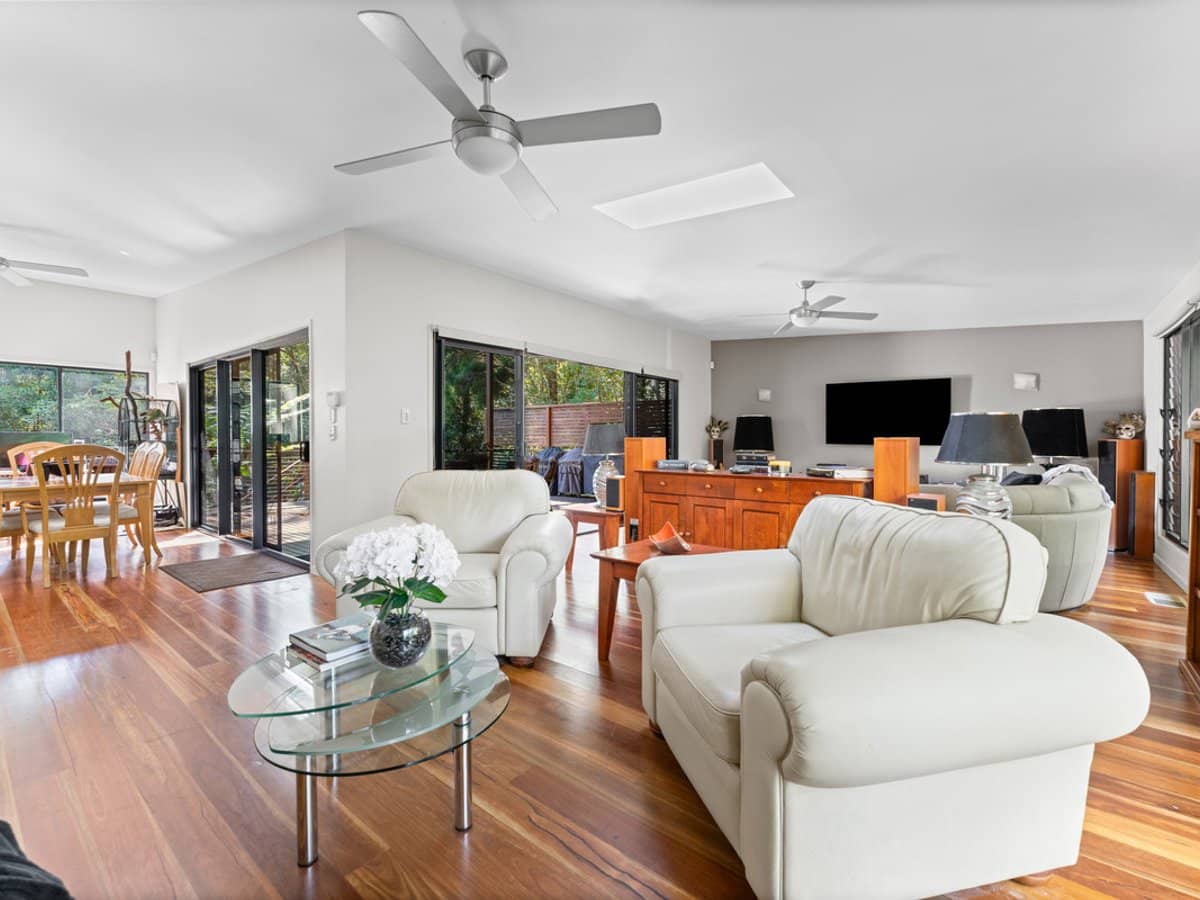 8 Banksia Road, SPRINGBROOK - Thumbnail 11