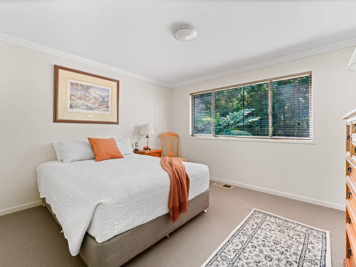 8 Banksia Road, SPRINGBROOK - Thumbnail 14