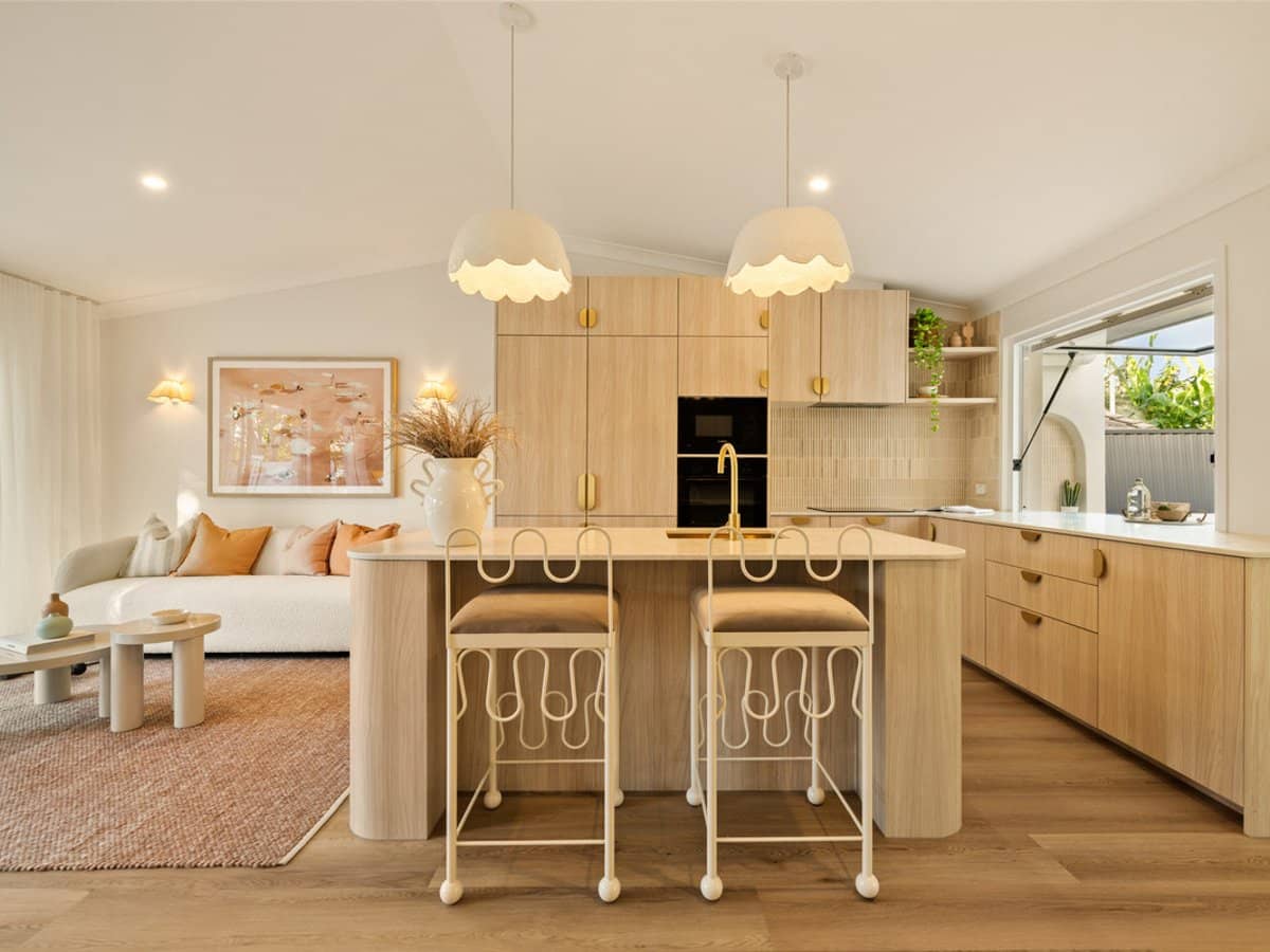 10 Paul Court, Carrara - Thumbnail 2