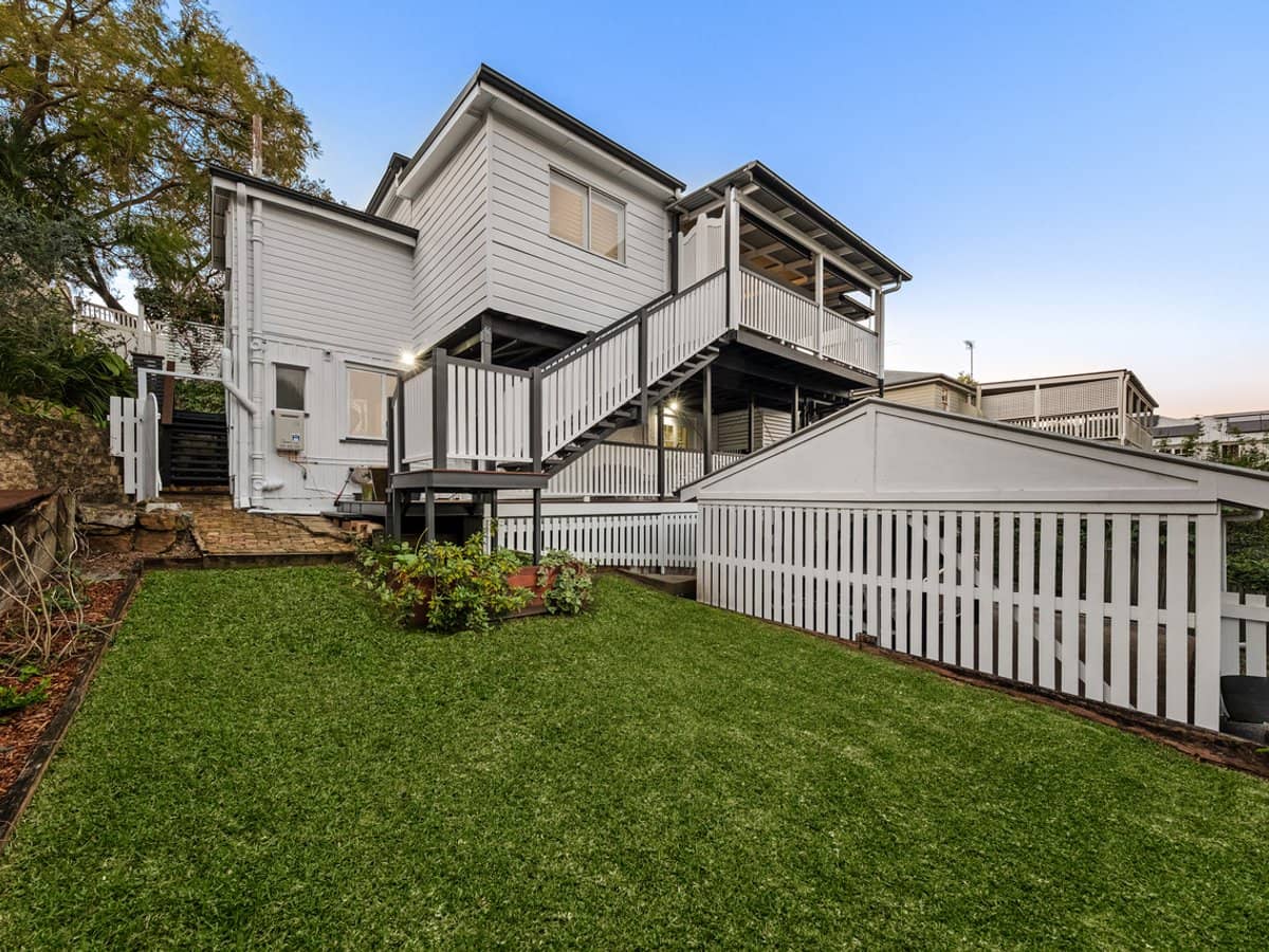 140A Kennedy Terrace, PADDINGTON - Thumbnail 2