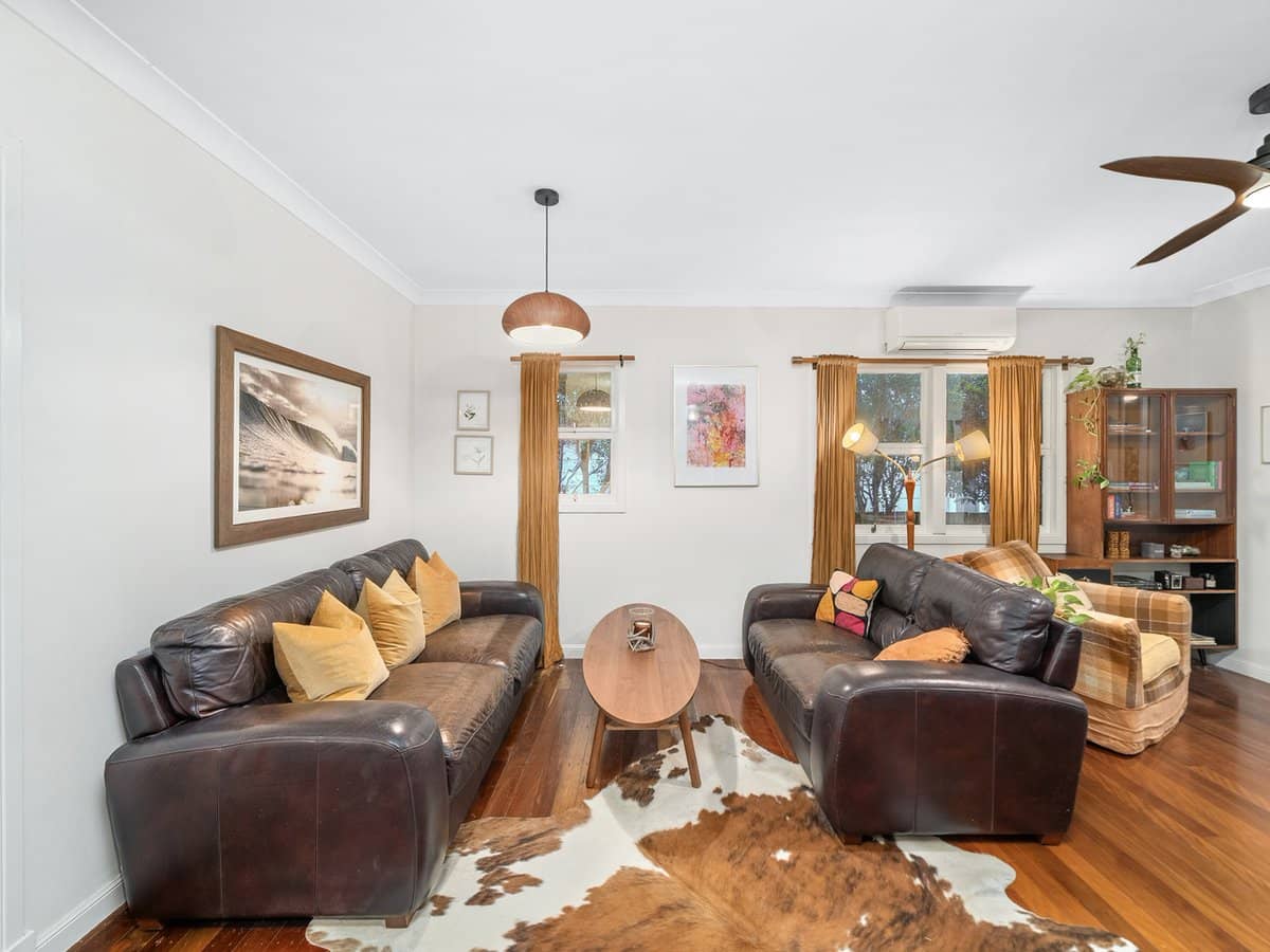 32 Donald Street, WOODY POINT - Thumbnail 3