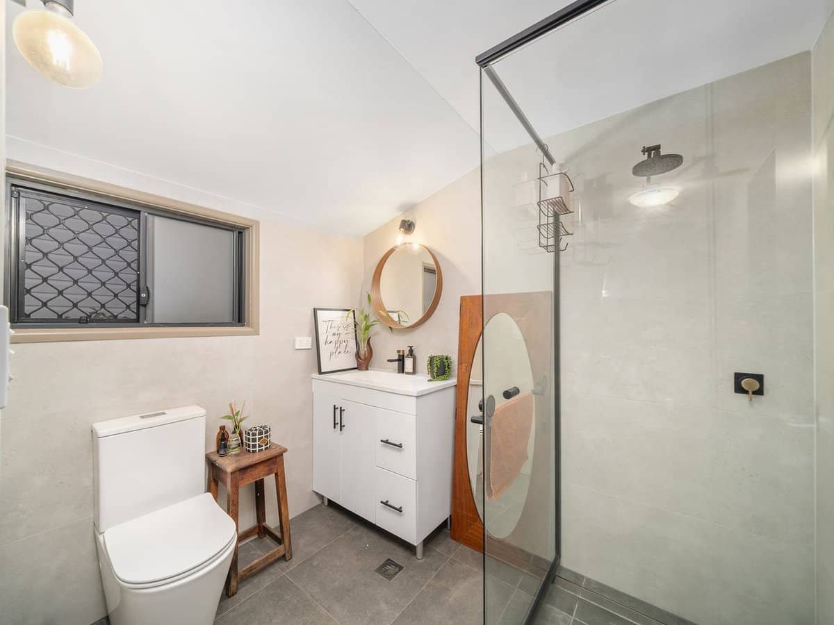 32 Donald Street, WOODY POINT - Thumbnail 10