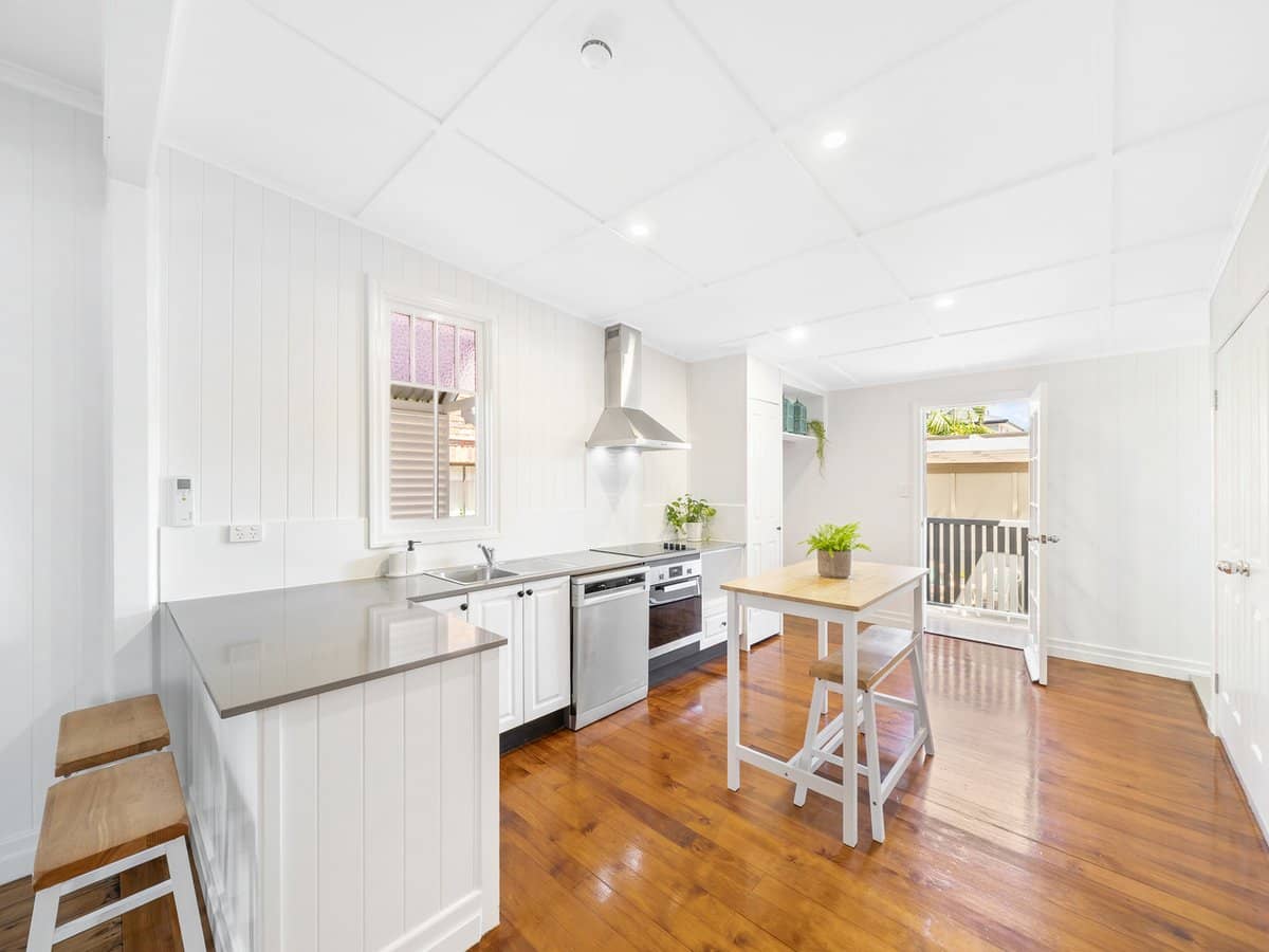 13 Short Street, WOODY POINT - Thumbnail 10