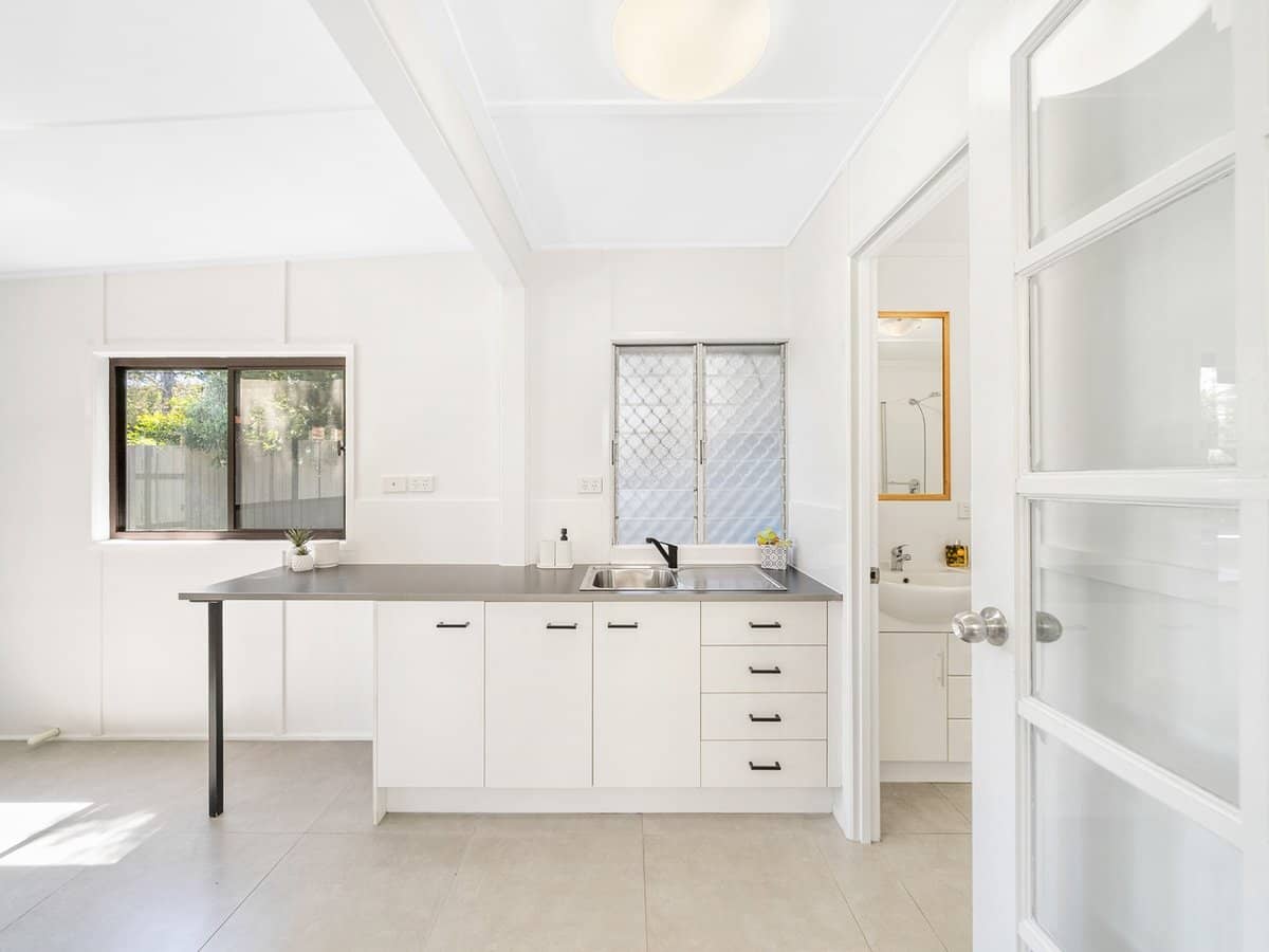 13 Short Street, WOODY POINT - Thumbnail 13