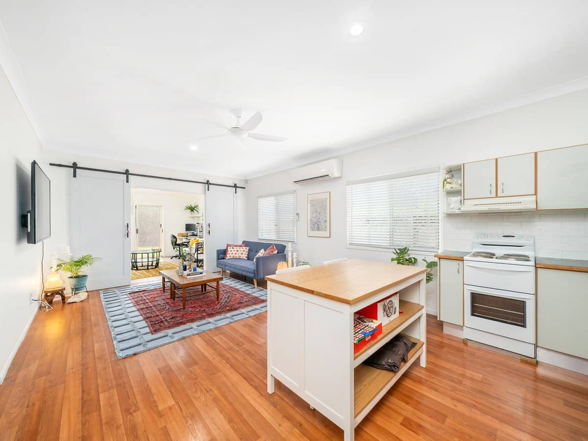 11 Tramore Street, MARGATE - Thumbnail 14