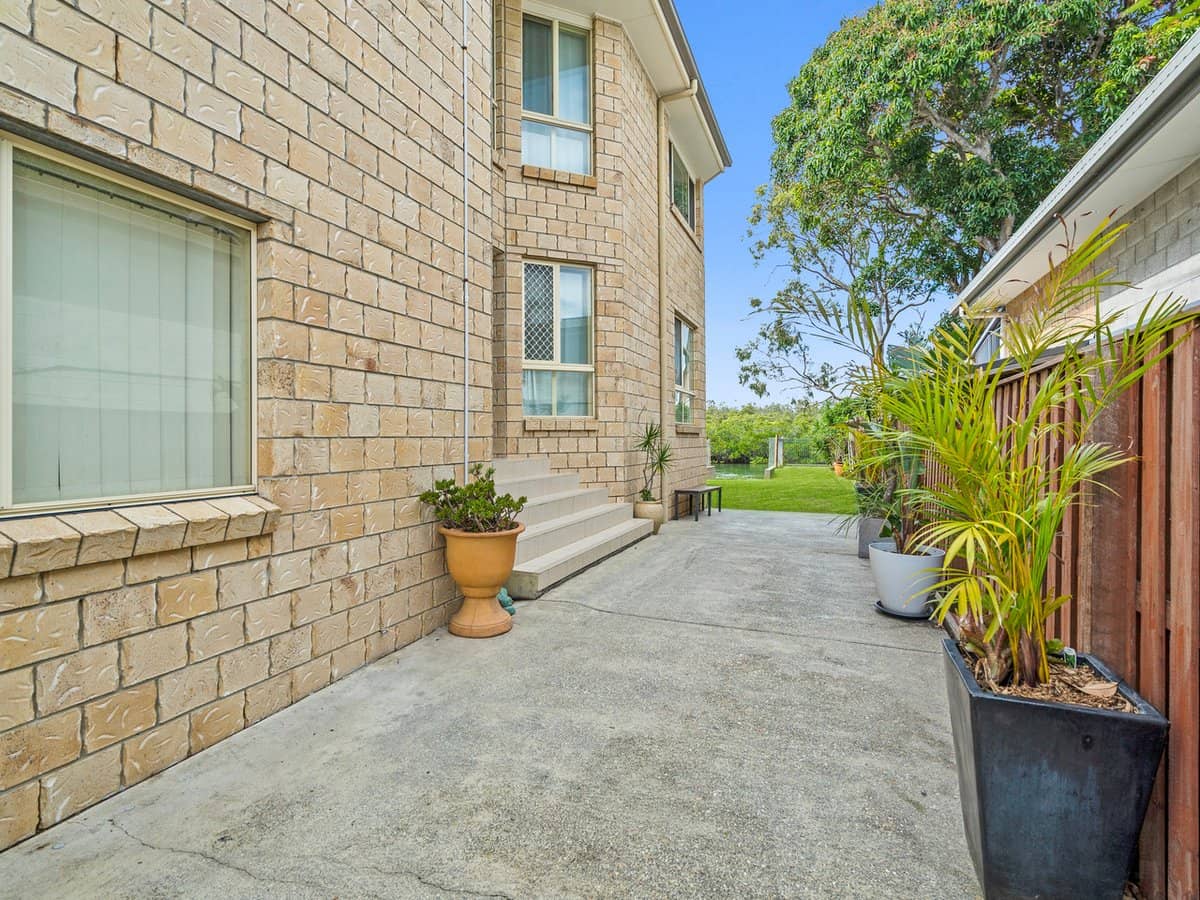 154 Kennedy Drive, TWEED HEADS WEST - Thumbnail 23