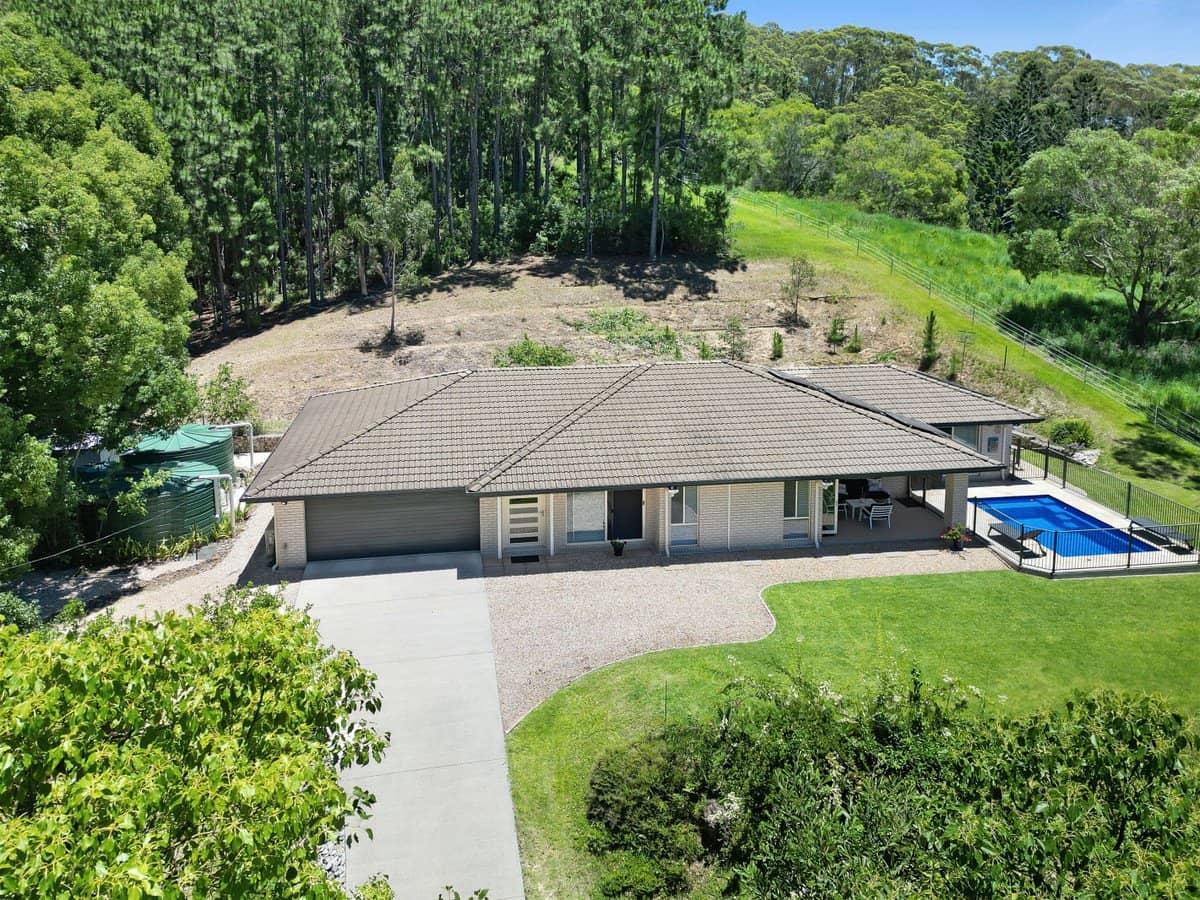 108 Piggabeen Road, Currumbin Valley - Thumbnail 1