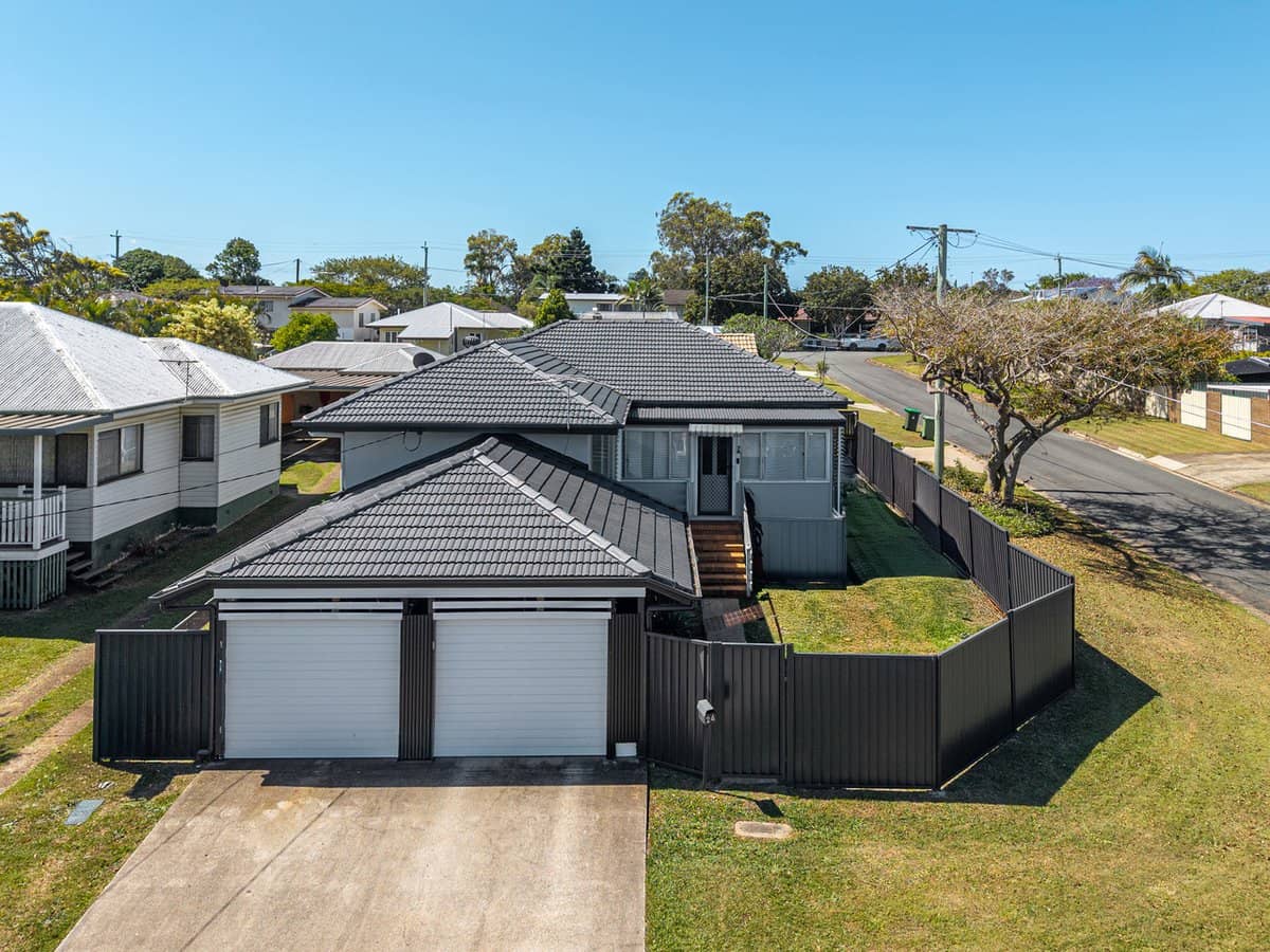 24 Bradley Road, CLONTARF - Thumbnail 1