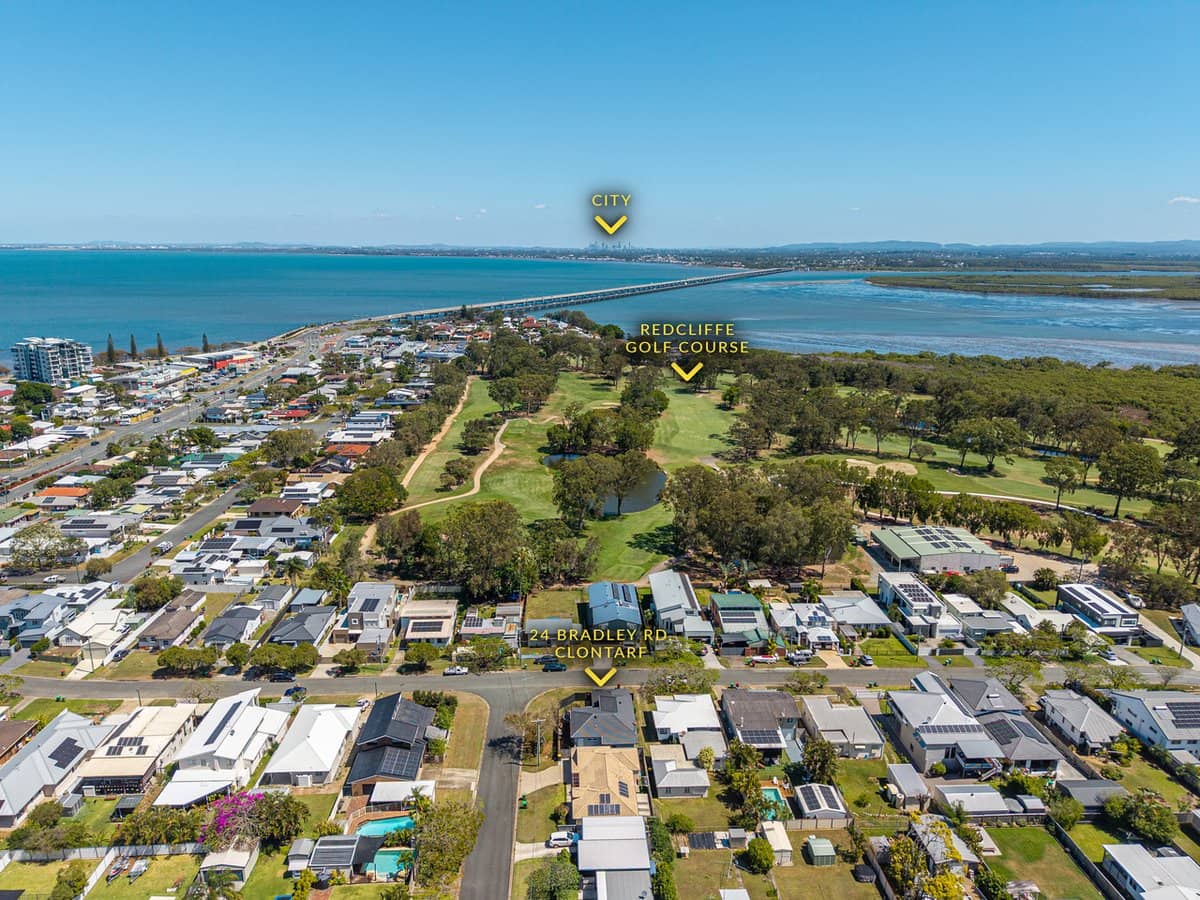 24 Bradley Road, CLONTARF - Thumbnail 2