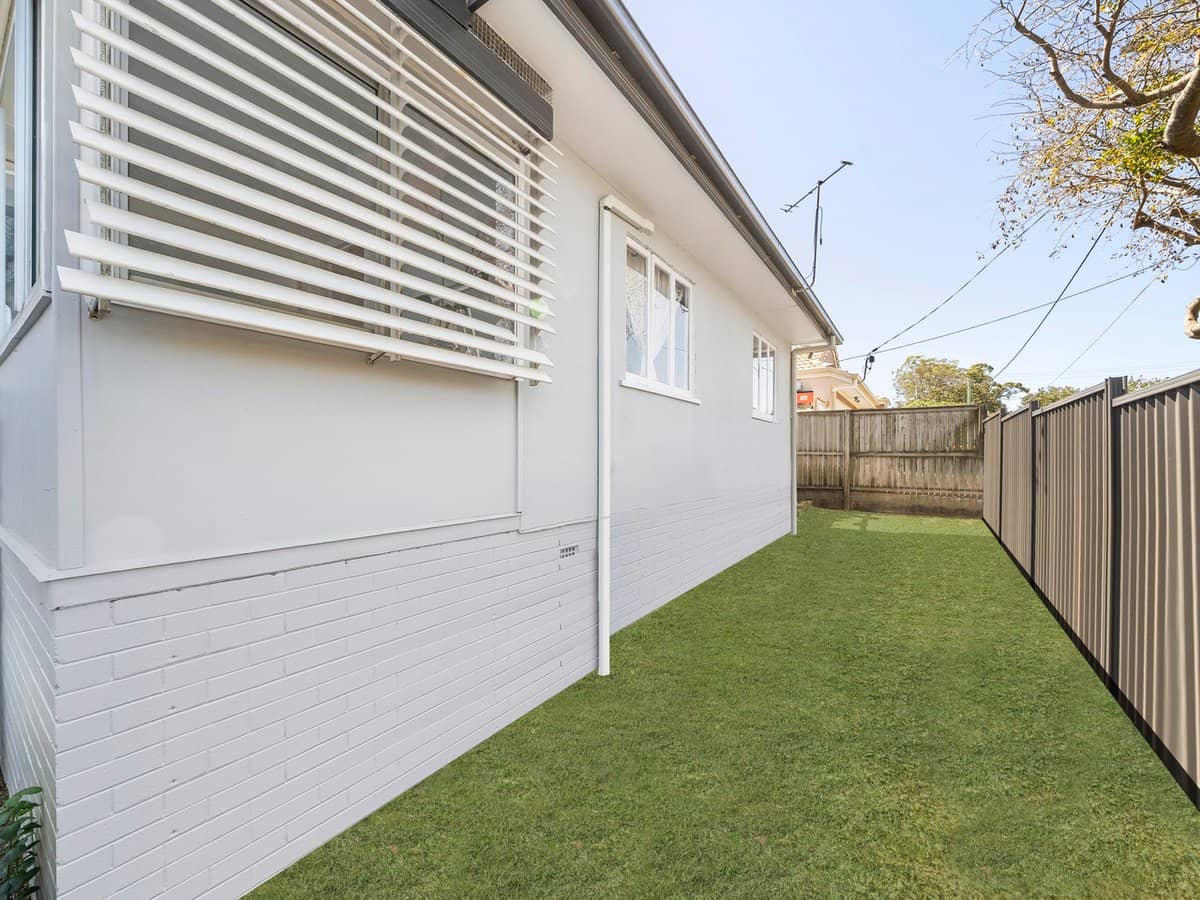 24 Bradley Road, CLONTARF - Thumbnail 6