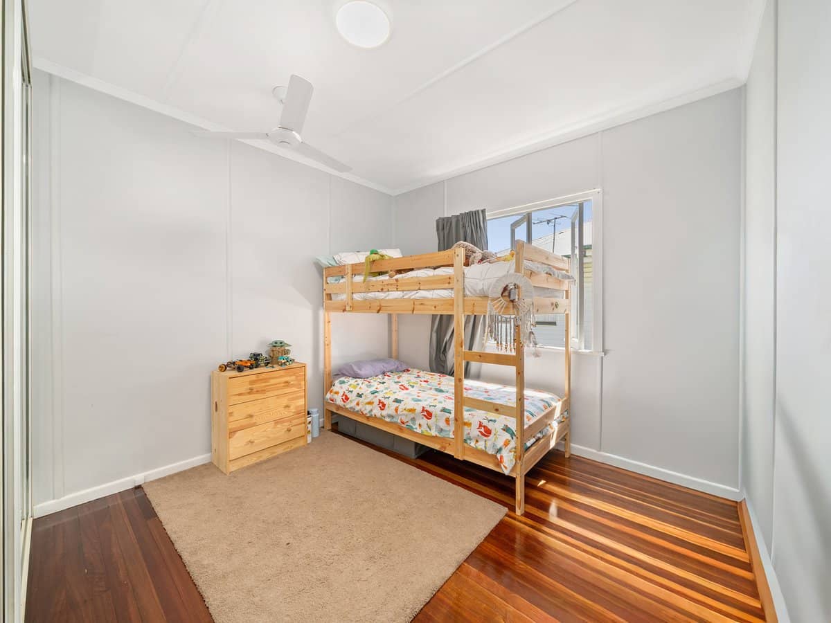 24 Bradley Road, CLONTARF - Thumbnail 13