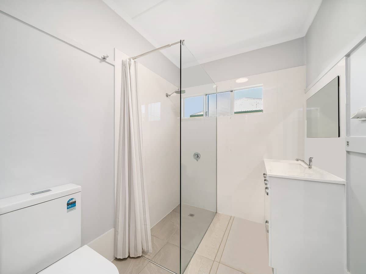 24 Bradley Road, CLONTARF - Thumbnail 14