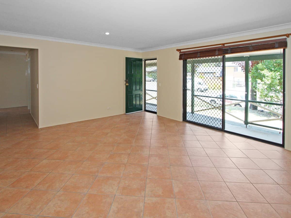 29 Forrest Avenue, MOLENDINAR - Thumbnail 2