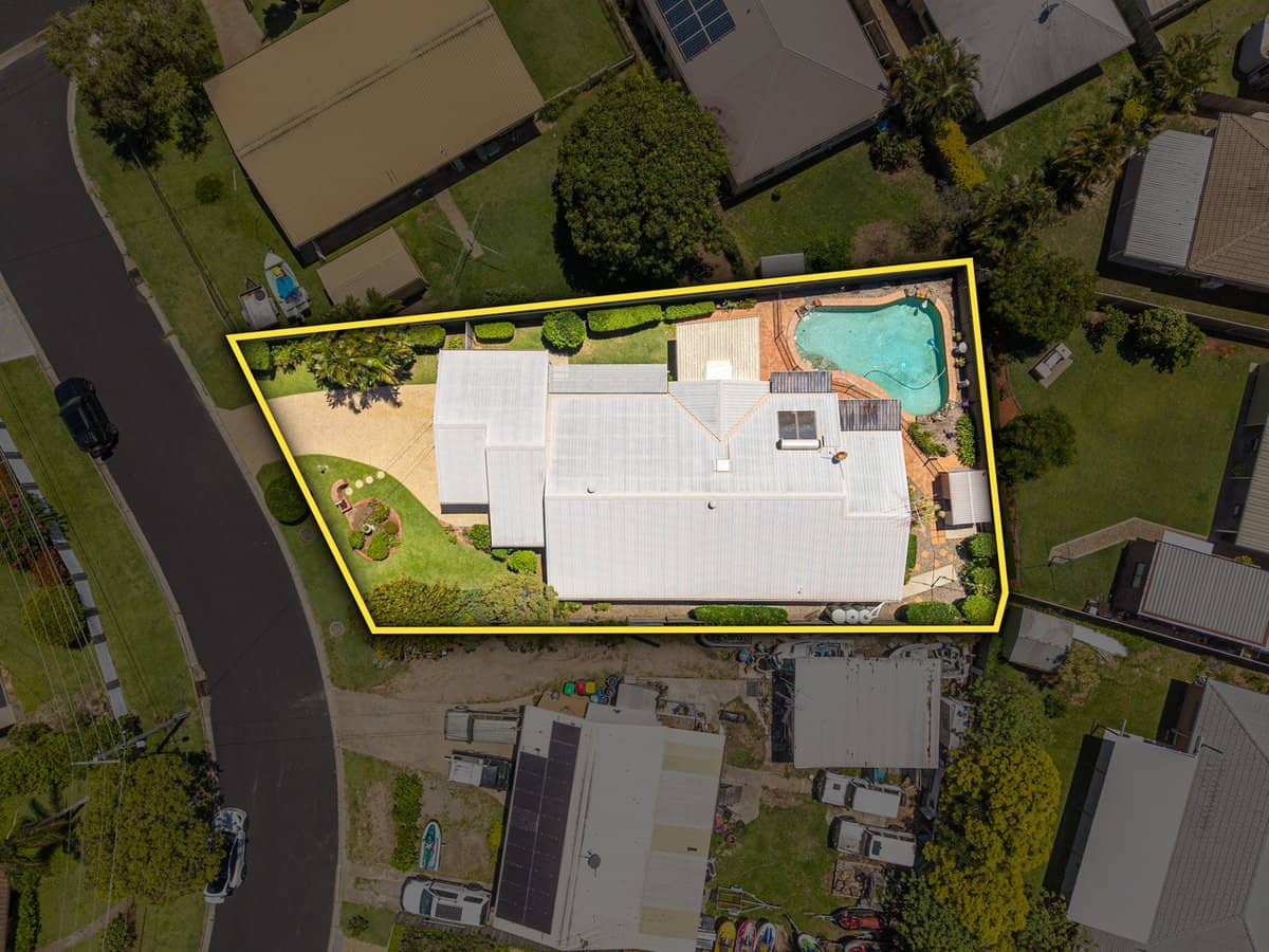 18 Featherstone Street, KIPPA-RING - Thumbnail 1