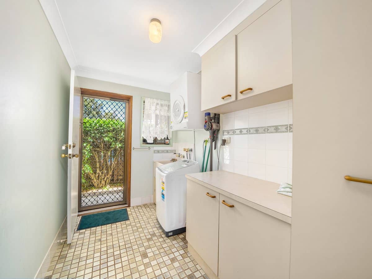 18 Featherstone Street, KIPPA-RING - Thumbnail 23