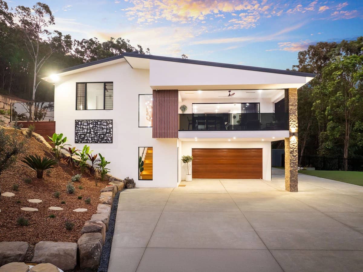 11 Brushwood Drive, PARKWOOD - Thumbnail 3